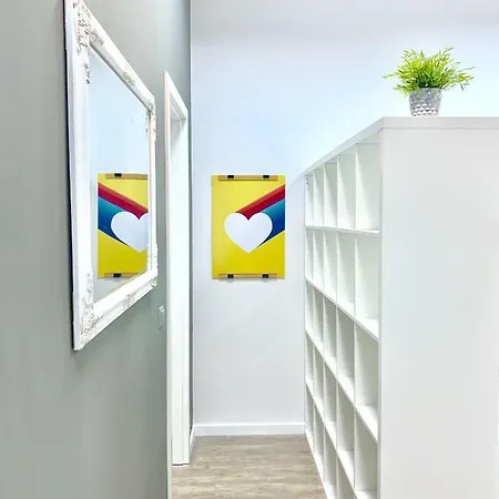 アパート Modern, By Keleti - 2 Kitchens, A/c, Park ブダペスト