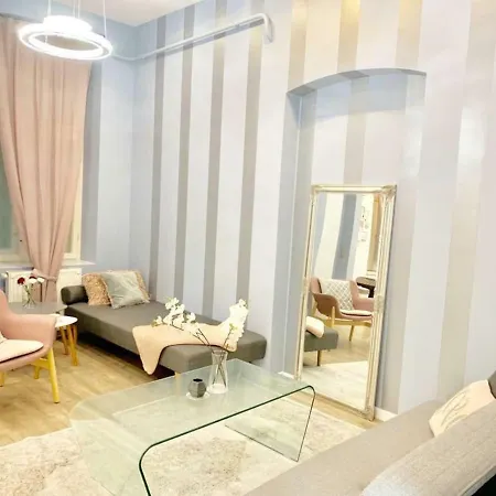 Modern, By Keleti - 2 Kitchens, A/c, Park