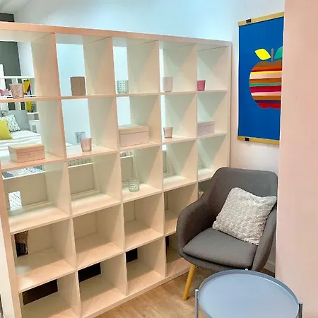 아파트 Modern, By Keleti - 2 Kitchens, A/c, Park 부다페스트
