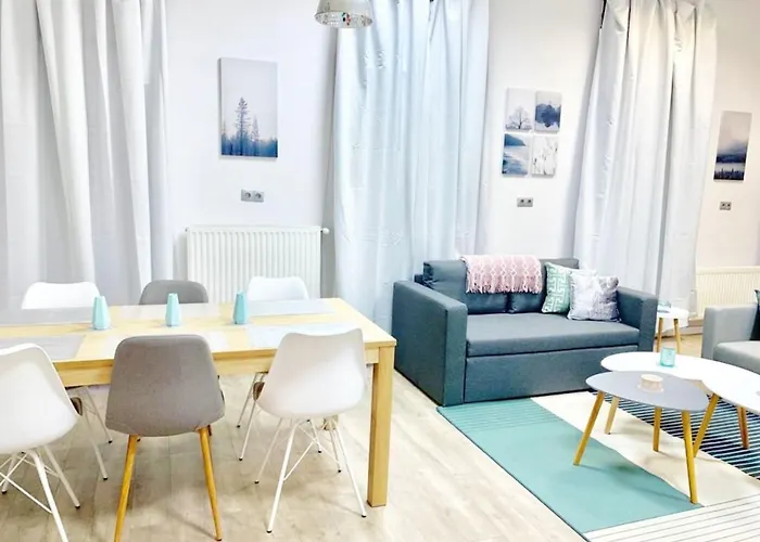 Modern, By Keleti - 2 Kitchens, A/c, Park *