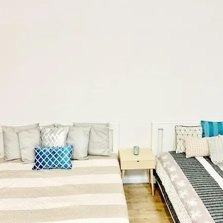 Modern, By Keleti - 2 Kitchens, A/c, Park Apartment *