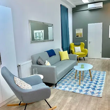 Modern, By Keleti - 2 Kitchens, A/c, Park Apartment *