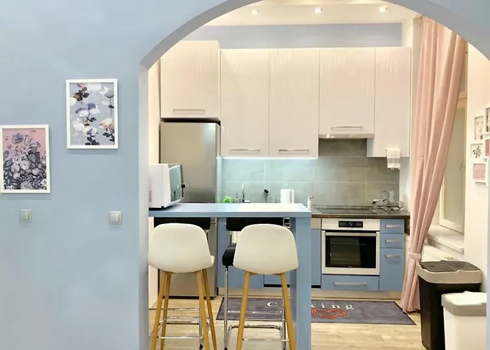 Modern, By Keleti - 2 Kitchens, A/c, Park