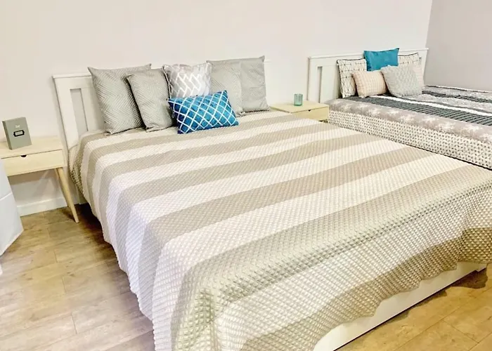 Modern, By Keleti - 2 Kitchens, A/c, Park *