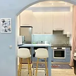 Modern, By Keleti - 2 Kitchens, A/c, Park