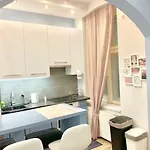 아파트 Modern, By Keleti - 2 Kitchens, A/c, Park
