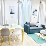 Modern, By Keleti - 2 Kitchens, A/c, Park *